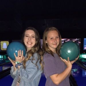 Meet your Posher, Ella